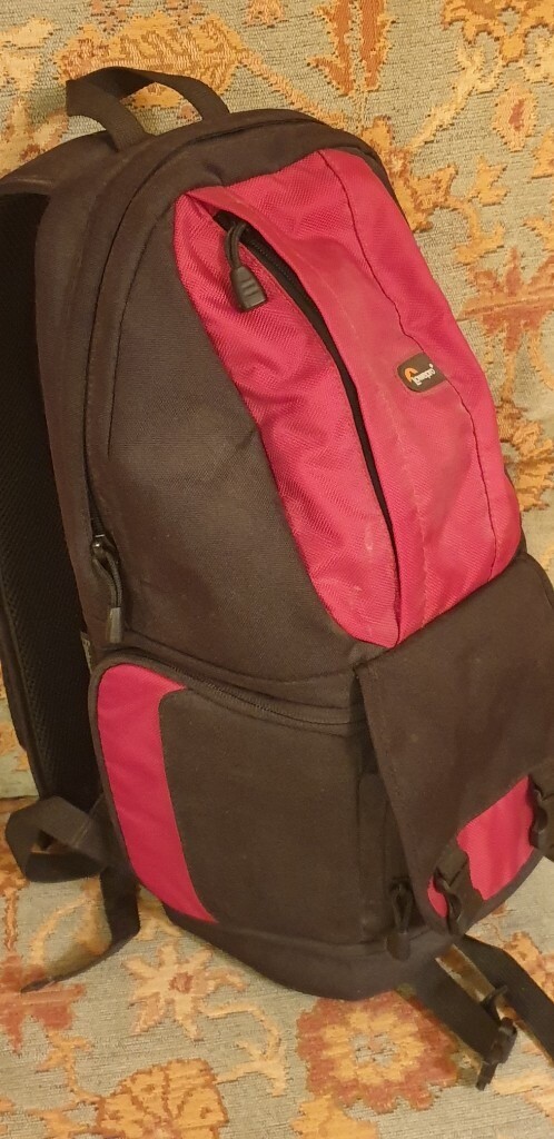 lowepro fastpack 100